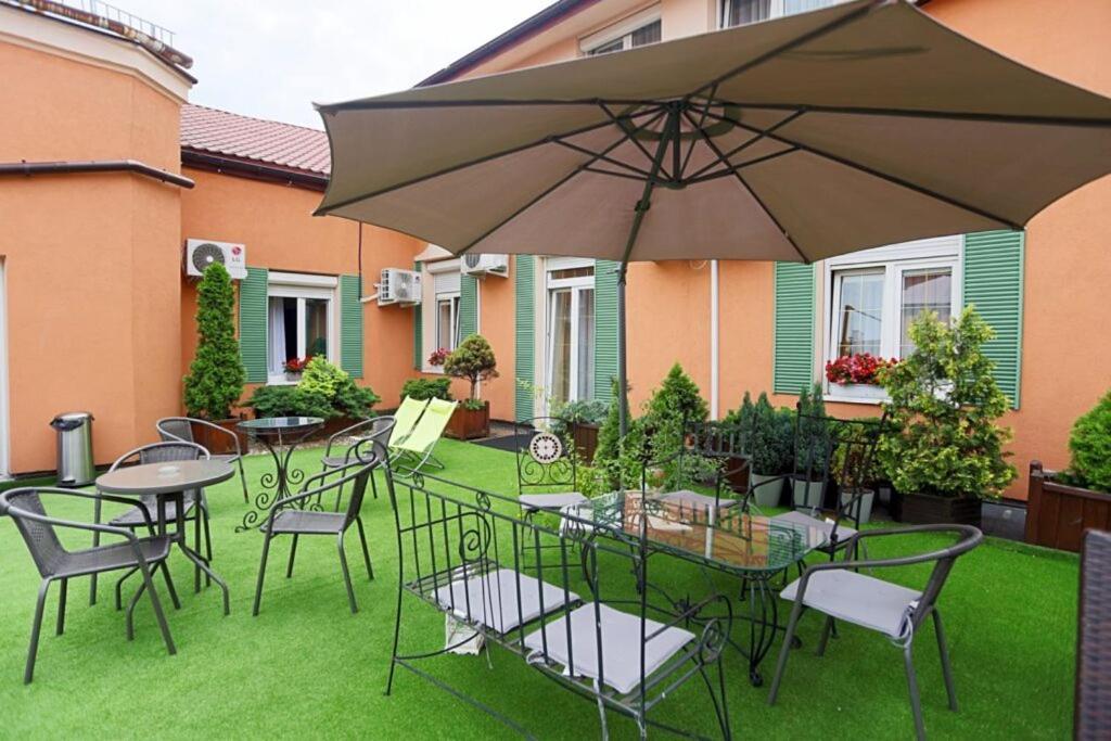 Hotel Wenecki Częstochowa Exterior foto